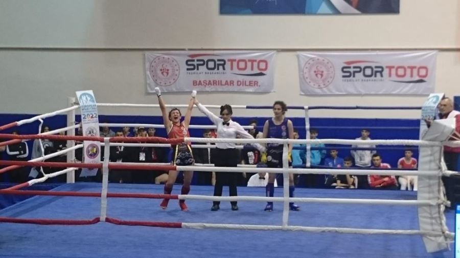 Muay Thai Büyükler Türkiye Sampiyonası’nda Melikgazi başarısı