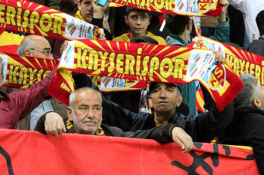 Kayserispor - Trabzonspor maçından kareler -1-