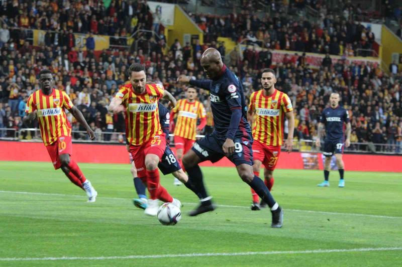 Kayserispor - Trabzonspor maçından kareler -2-