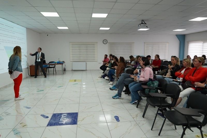 5 ülkenin öğrencileri Melikgazi’de ‘geri dönüşüm’ eğitimi aldı
