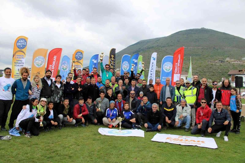 Türkiye Yamaç Paraşütü Hedef Şampiyonası tamamlandı
