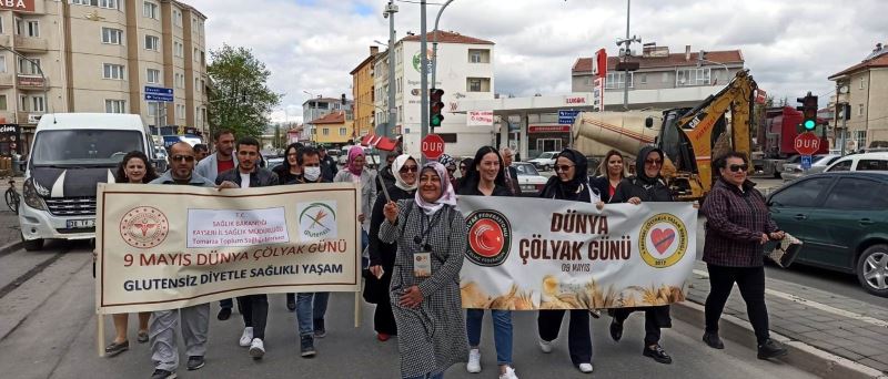 Tomarza’da Çölyak için farkındalık yürüyüşü düzenlendi
