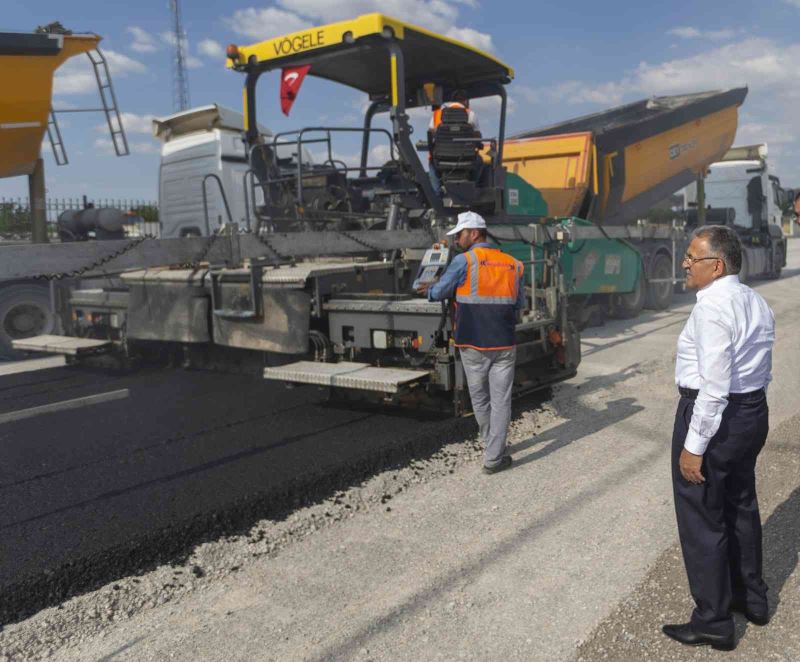 Büyükşehirden günde 500 ton asfalt
