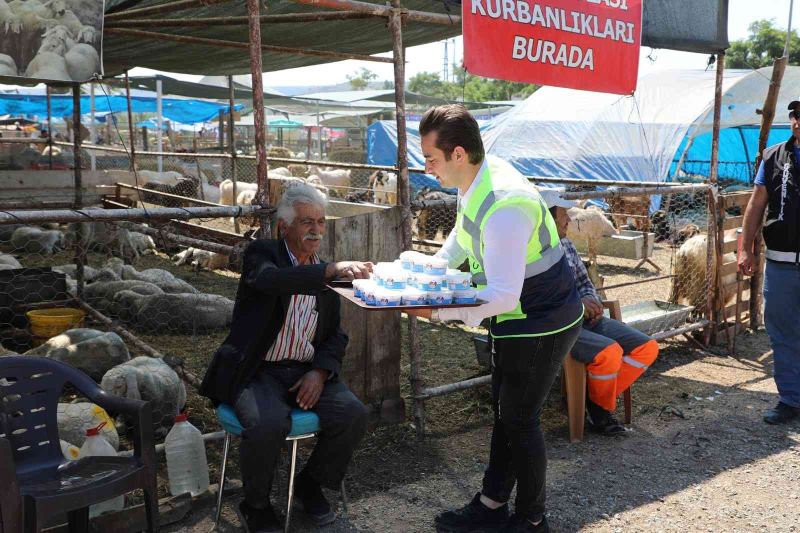 Talas Belediyesi’nden Kurban Bayramı’nda dondurma ikramı
