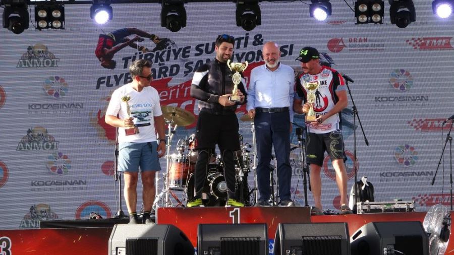 Kayseri’de Türkiye Su Jeti ve Flyboard Şampiyonası Finali nefes kesti