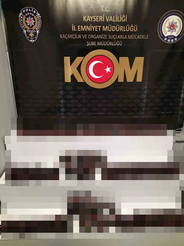Kayseri’de kaçakçılık operasyonu: Yüzlerce cinsel içerikli ürün ele geçirildi
