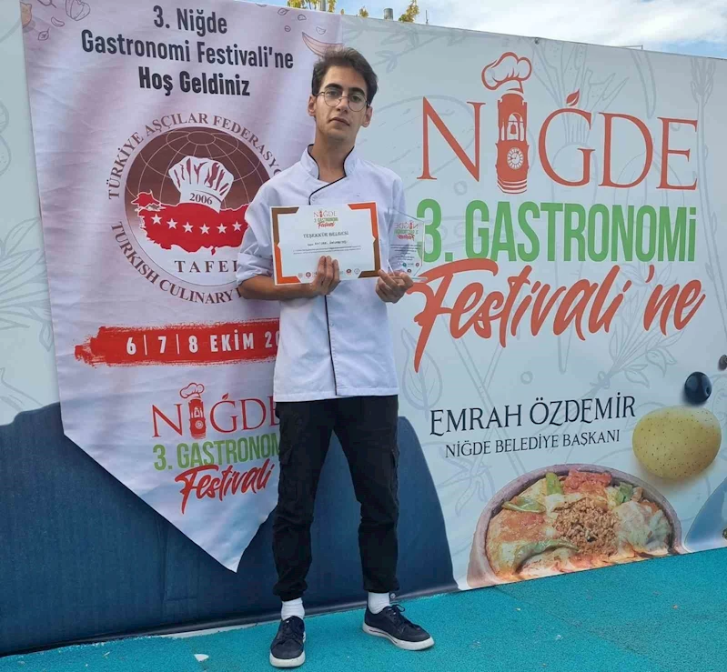 KAYÜ Aşçılık Programı Öğrencileri, Adana ve Niğde’deki yarışmalardan derecelerle döndü
