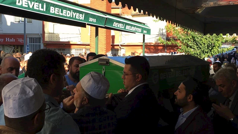 Hayatını kaybeden AK Parti İlçe Başkan Yardımcısı son yolculuğuna uğurlandı
