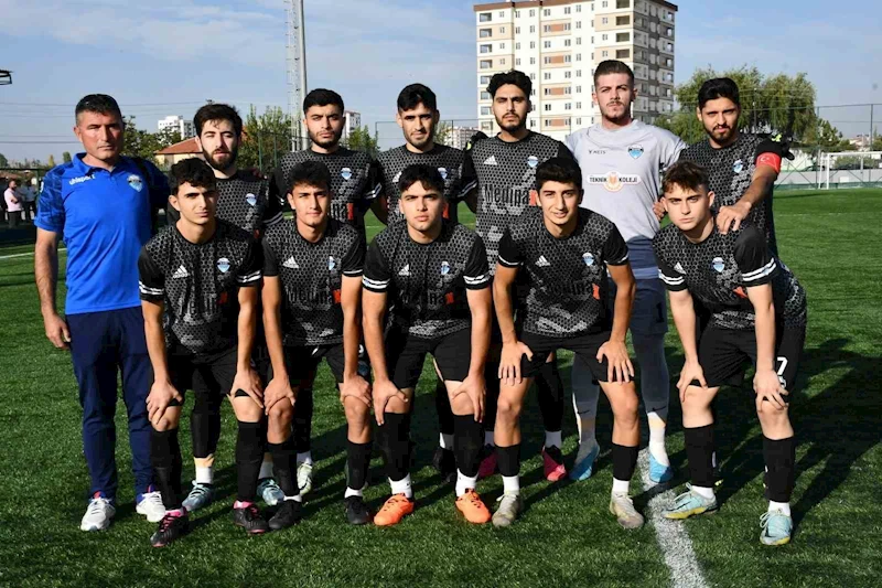 Kayseri Süper Amatör Küme: Kayseri Atletikspor: 2- Kayserigücü FK: 0
