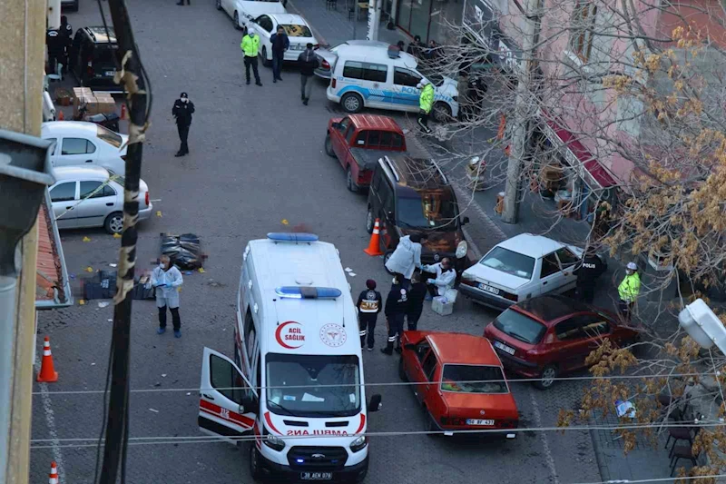 Kayseri’de 3 kişiyi öldüren sanığın davasına devam edildi
