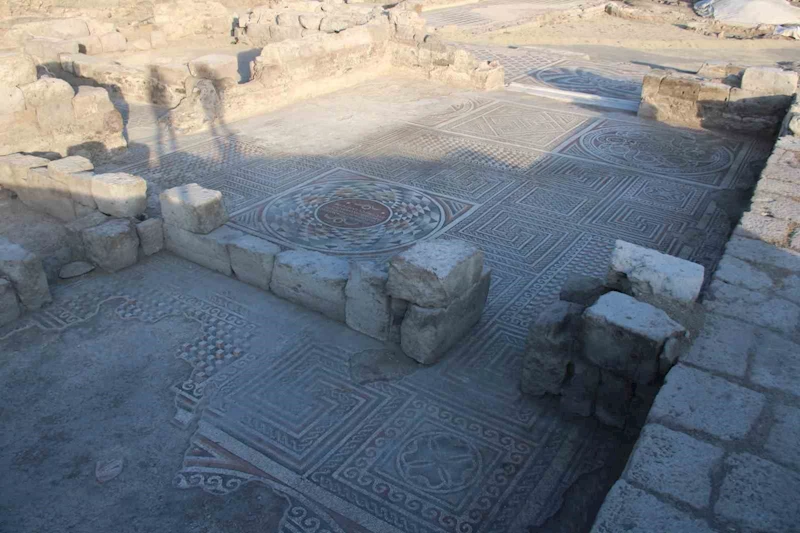 İç Anadolu’nun en büyük mozaik yapısı ortaya çıkıyor
