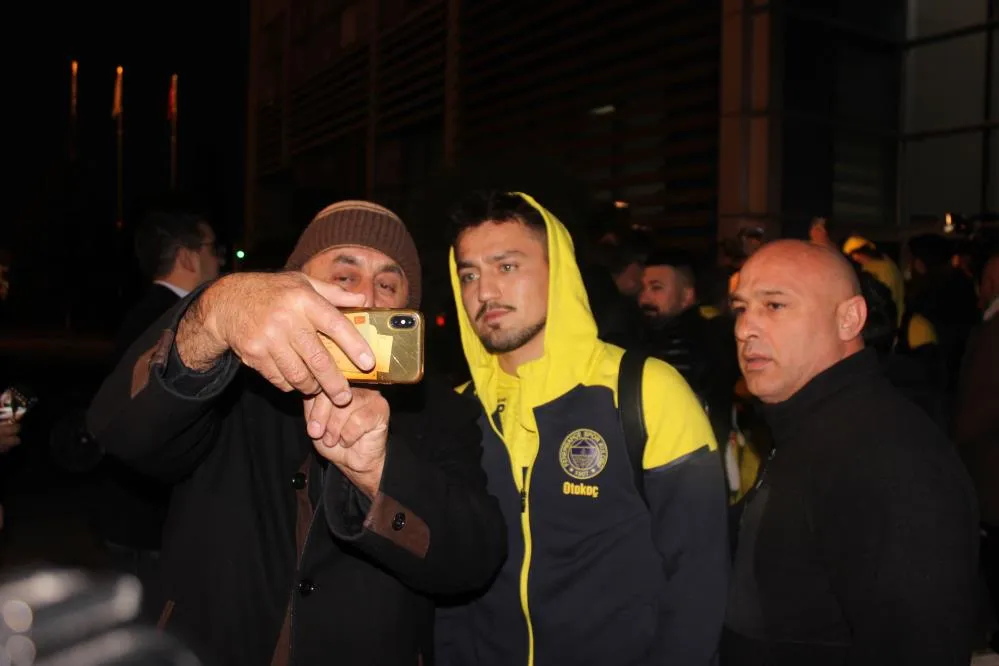 Fenerbahçe, Kayseri’de coşkuyla karşılandı