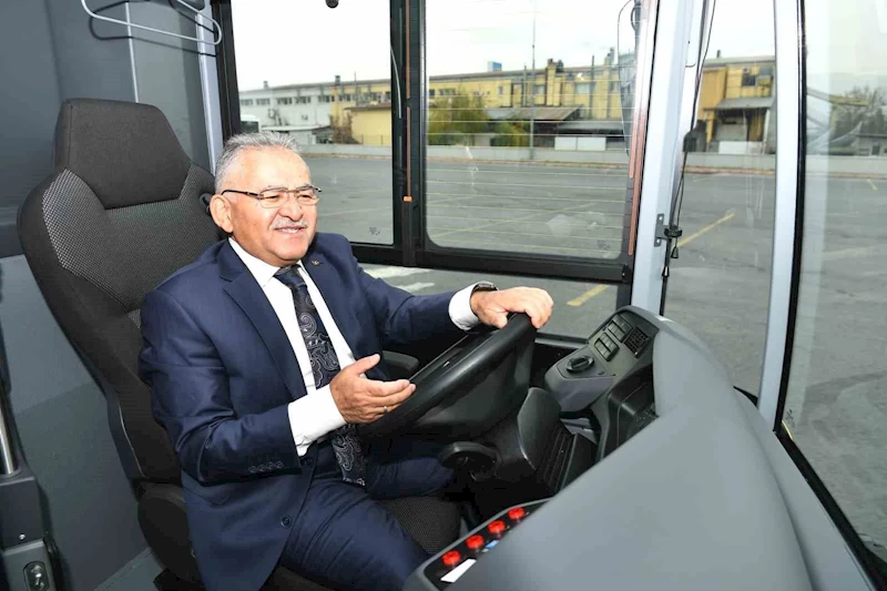 Başkan Büyükkılıç: “Yeni elektrikli otobüslerimiz görücüye çıkıyor”
