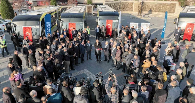 Kayseri Büyükşehir, ulaşım filosuna 15 yeni elektrikli otobüs kattı
