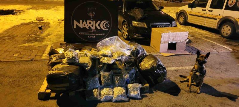116 kilo uyuşturucu Kayseri’ye sokulamadan ele geçirildi
