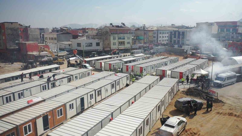 Afet bölgesindeki ilk ’konteyner çarşı’, yarın Elbistan’da hizmet verecek
