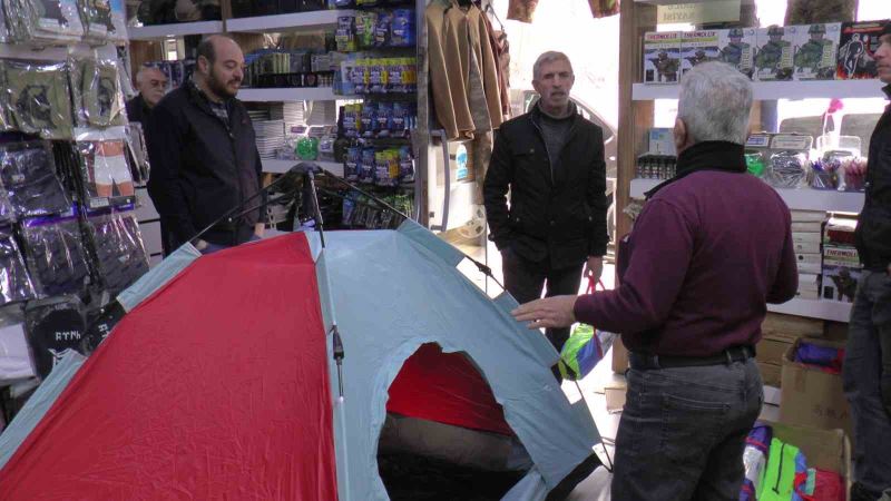 Deprem korkusu çadıra talebi arttırdı
