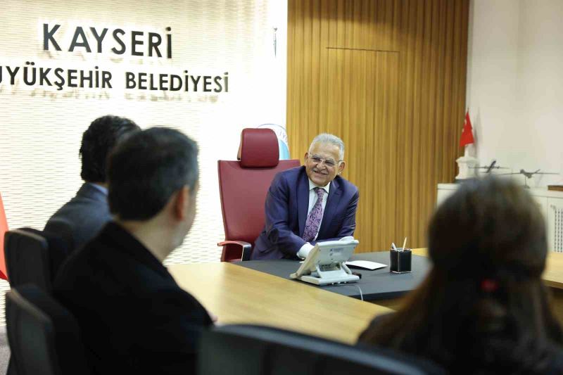 Başkan Büyükkılıç’a AK Parti Kocasinan İlçe Teşkilatının yeni yönetiminden ziyaret
