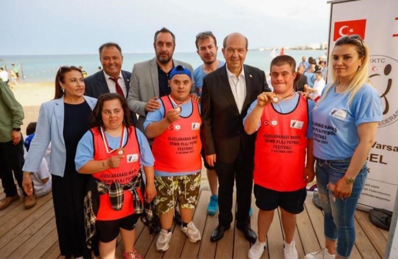 6 ülkenin katıldığı Down Plaj Futbol Festivali Kıbrıs’ta Yapıldı
