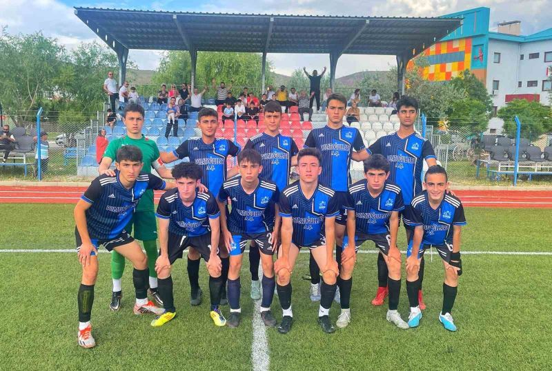 Erkiletspor U15 Takımı Aksaray’da şampiyon oldu
