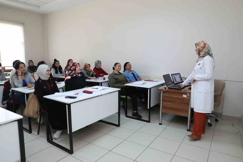 KAYMEK’ten bir ilk daha: Türk İşaret Dili sınavına hazırlık kursu
