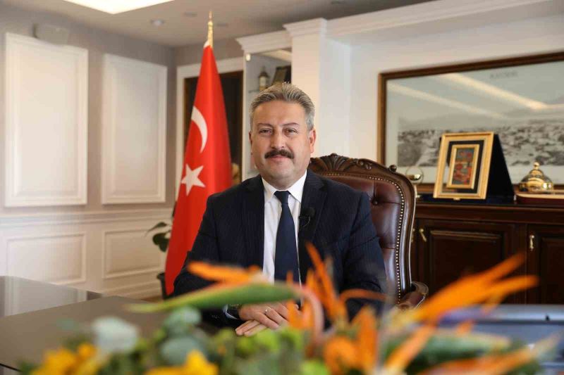 Başkan Palancıoğlu: “Bayramlar, bütünleştirici bir ruhla insanları bir araya getirir”
