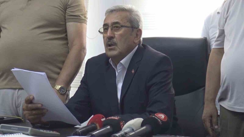 CHP’de istifa şoku: 9 meclis üyesi istifa etti
