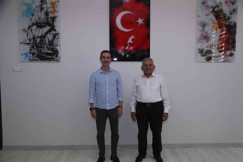 Başkan Büyükkılıç’tan ERÜ Tıp Fakültesi Dekanı Prof. Dr. Kemaloğlu’na ziyaret
