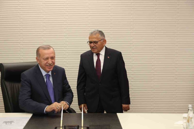 Başkan Büyükkılıç: “AK Parti Türkiye’de devlet-millet kenetlenmesinin sembolü olmuştur”
