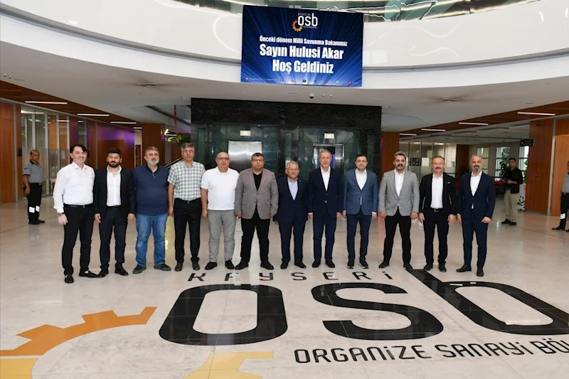 OSB Başkanı Yalçın, Hulusi Akar’a projelerini anlattı, sanayicilerin arsa taleplerini iletti
