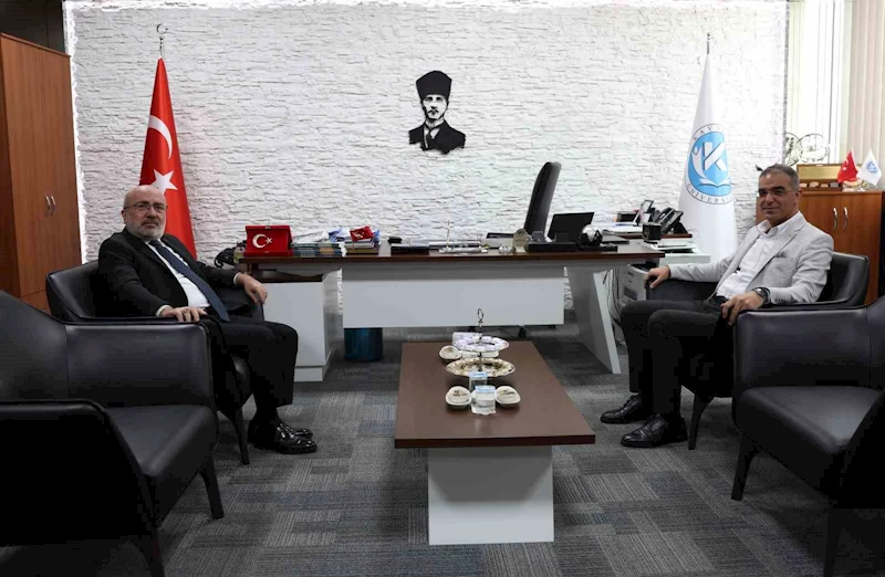 Erciyes A.Ş. Yönetim Kurulu Başkanı Elcuman’dan Rektör Karamustafa’ya ziyaret
