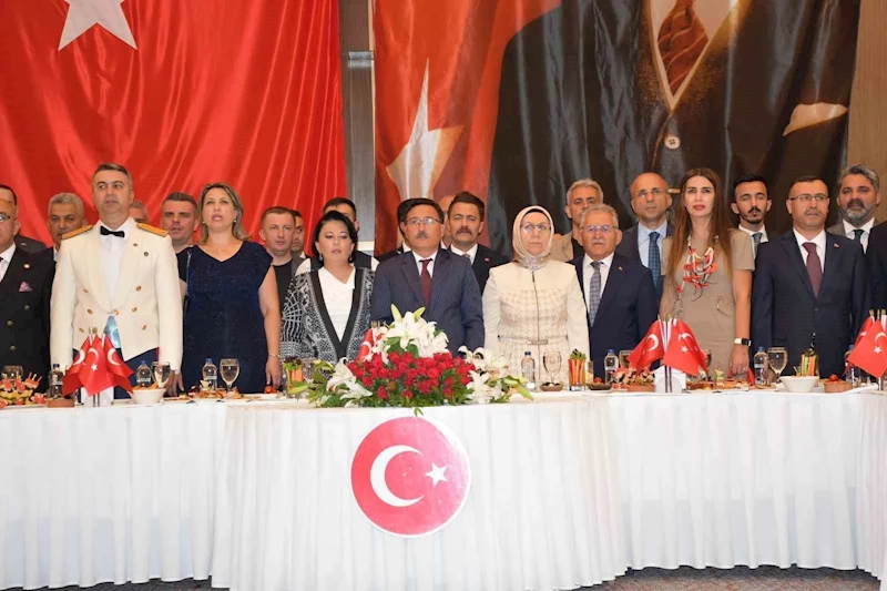 Kayseri’de 30 Ağustos Zafer Bayramı resepsiyonu düzenlendi

