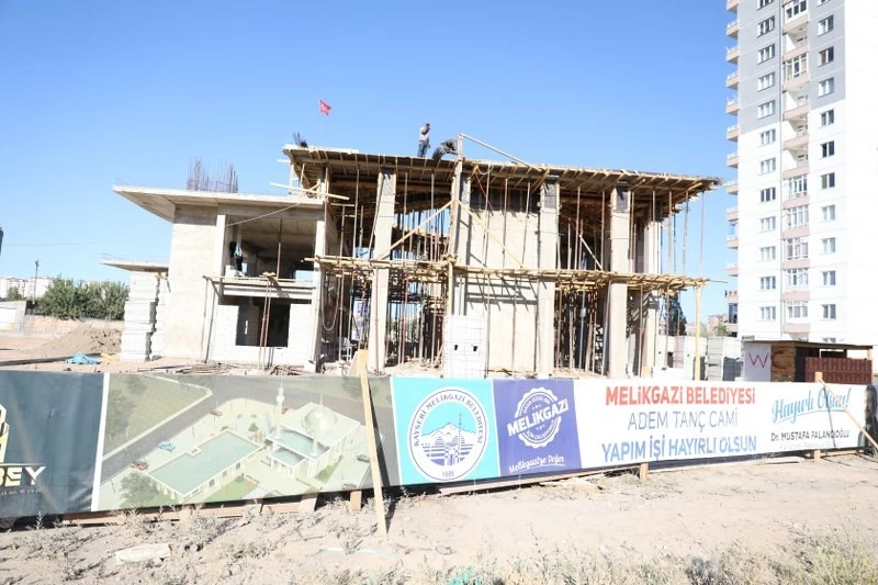 Melikgazi Belediyesi, Adem Tanç Cami’nin yapımına devam ediyor
