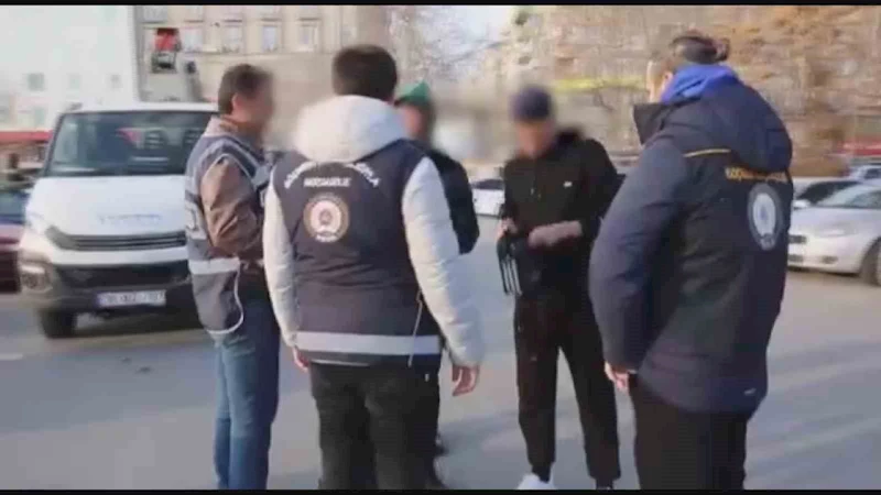 Kayseri’de düzensiz göçle mücadele için ‘Huzur Uygulaması’ yapıldı
