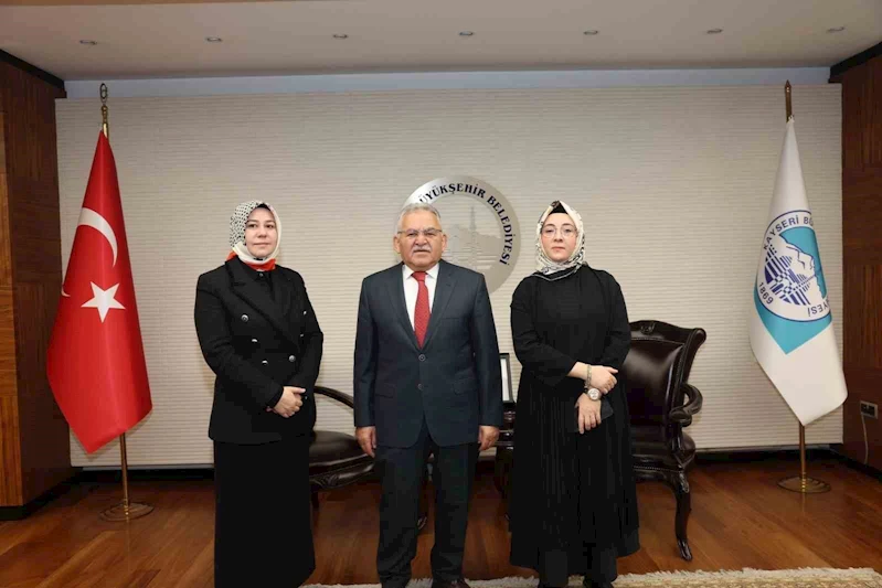 Başkan Büyükkılıç, AK Parti Kadın Kolları MKYK Üyesi Arslan’ı ağırladı
