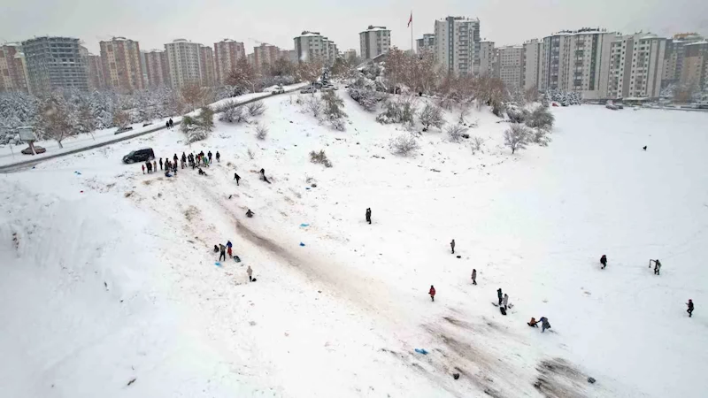 Talas’ın Erciyes’inde ‘kayak keyfi’
