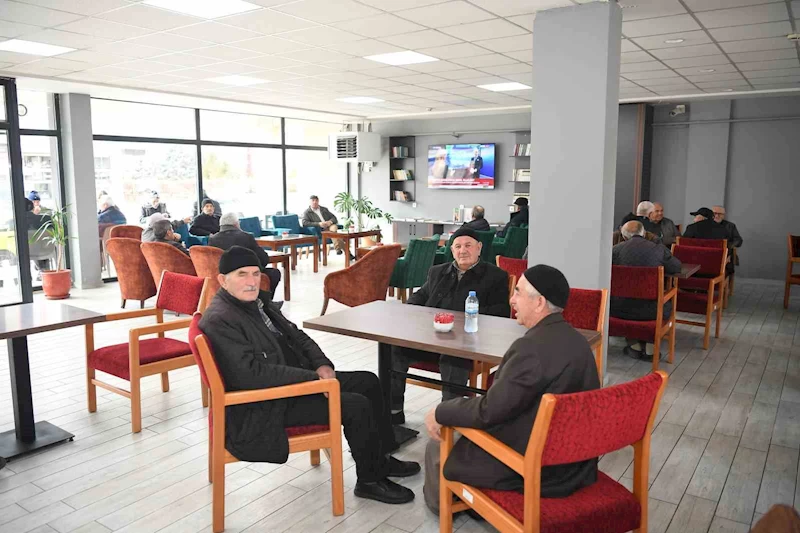 Büyükşehir’in Emekliler Kafeteryası kapılarını açtı
