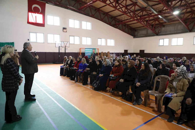 Başkan Palancıoğlu, Danışmentgazi Mahallesi’nin hanımlarıyla bir araya geldi
