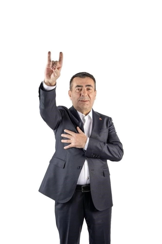 Selahattin Metin 7 bin 565 oy ile başkan seçildi
