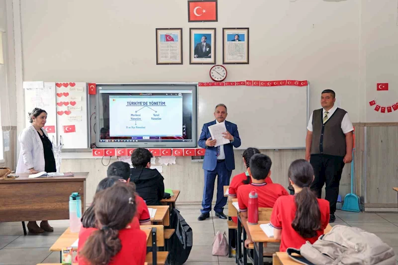 Başkan Yalçın’dan ‘Türkiye’de Yönetim’ dersi
