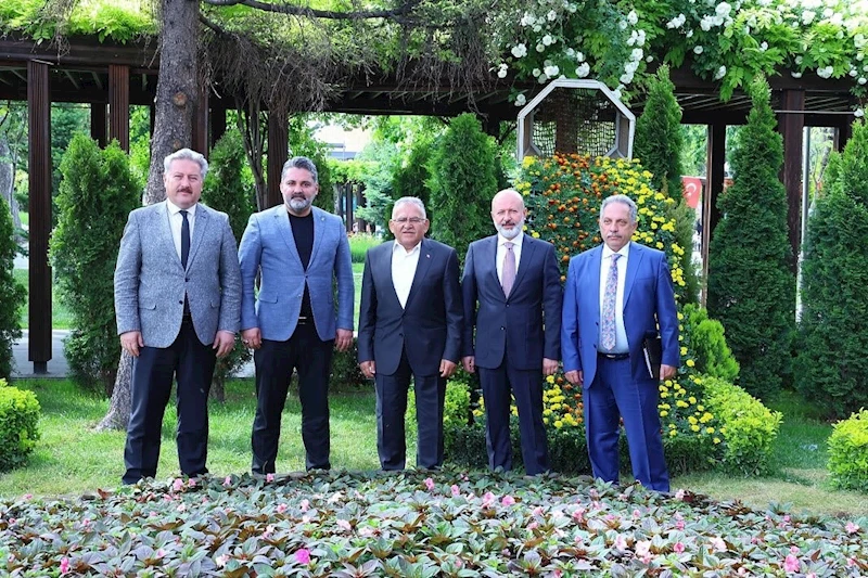 Büyükkılıç’tan başkanlarla değerlendirme toplantısı
