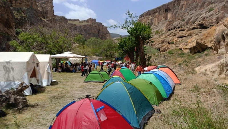 Kocasinan Gençlik Kulübü, kamp etkinliğiyle eşsiz bir gün yaşadı
