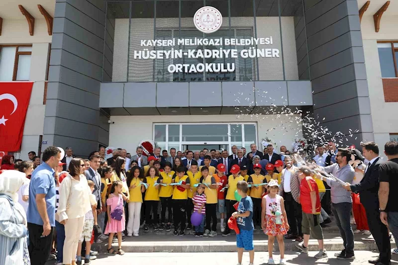 Hüseyin-Kadriye Güner Ortaokulu açıldı
