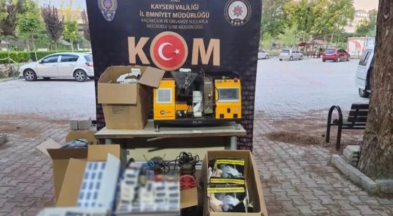 Kayseri’de kaçakçılık operasyonu: 26 bin dal makaron ele geçirildi