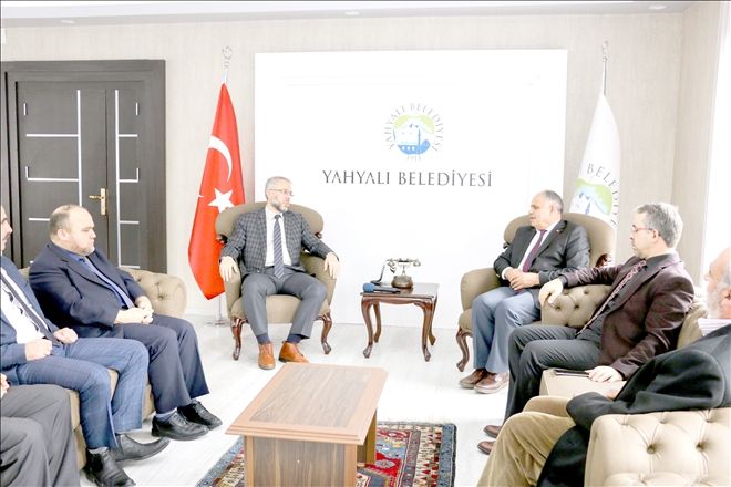 İl Müftüsü Şahin Güven Yahyalı Belediyesini ziyaret etti