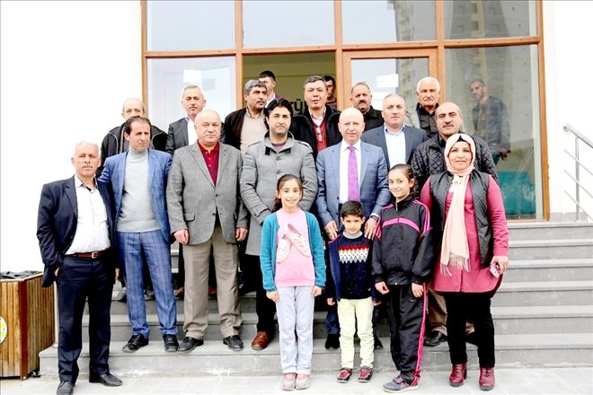 Başkan Çolakbayrakdar, muhtarlarla bir araya geldi