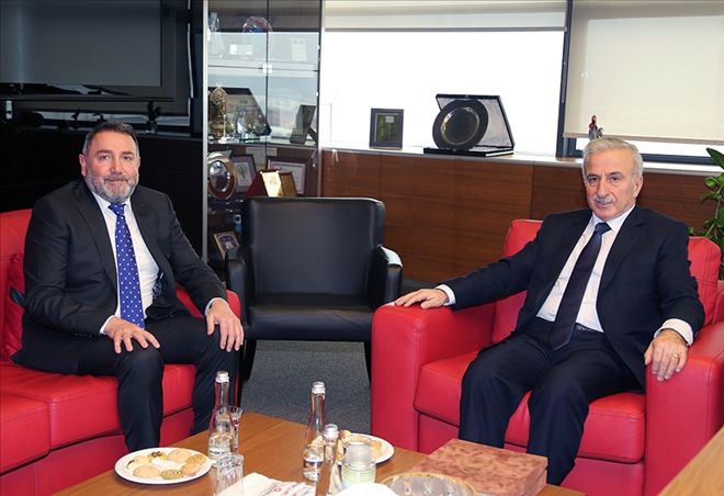 Vali Kamçı´dan Boydak Holding´e Ziyaret 