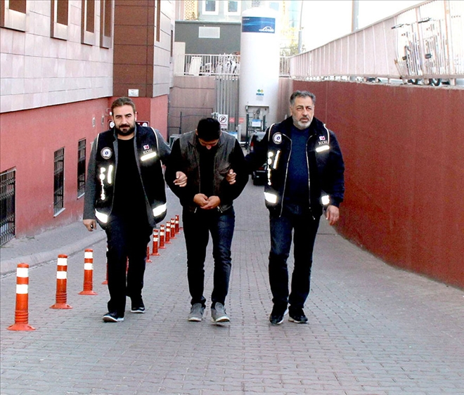 Sosyal medya üzerinden silah ticareti yapan şahıs adliyede 
