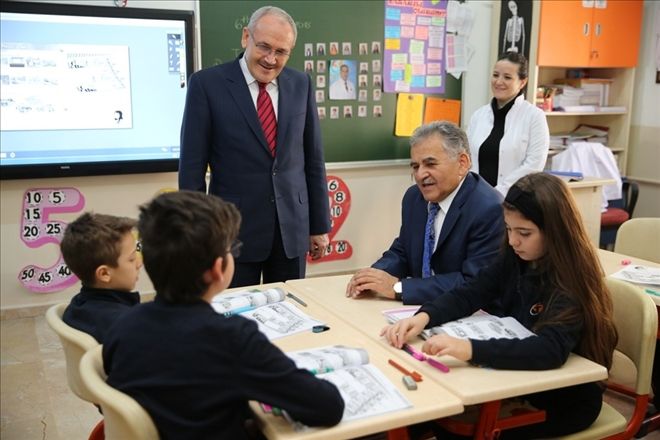 Başkan Büyükkılıç, Özel Tekden İlkokulu´nu ziyaret etti 