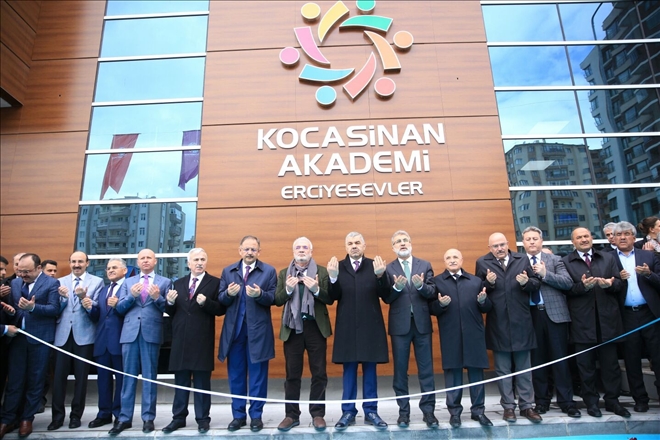 Kocasinan Akademi Erciyesevler Tesisi açıldı 